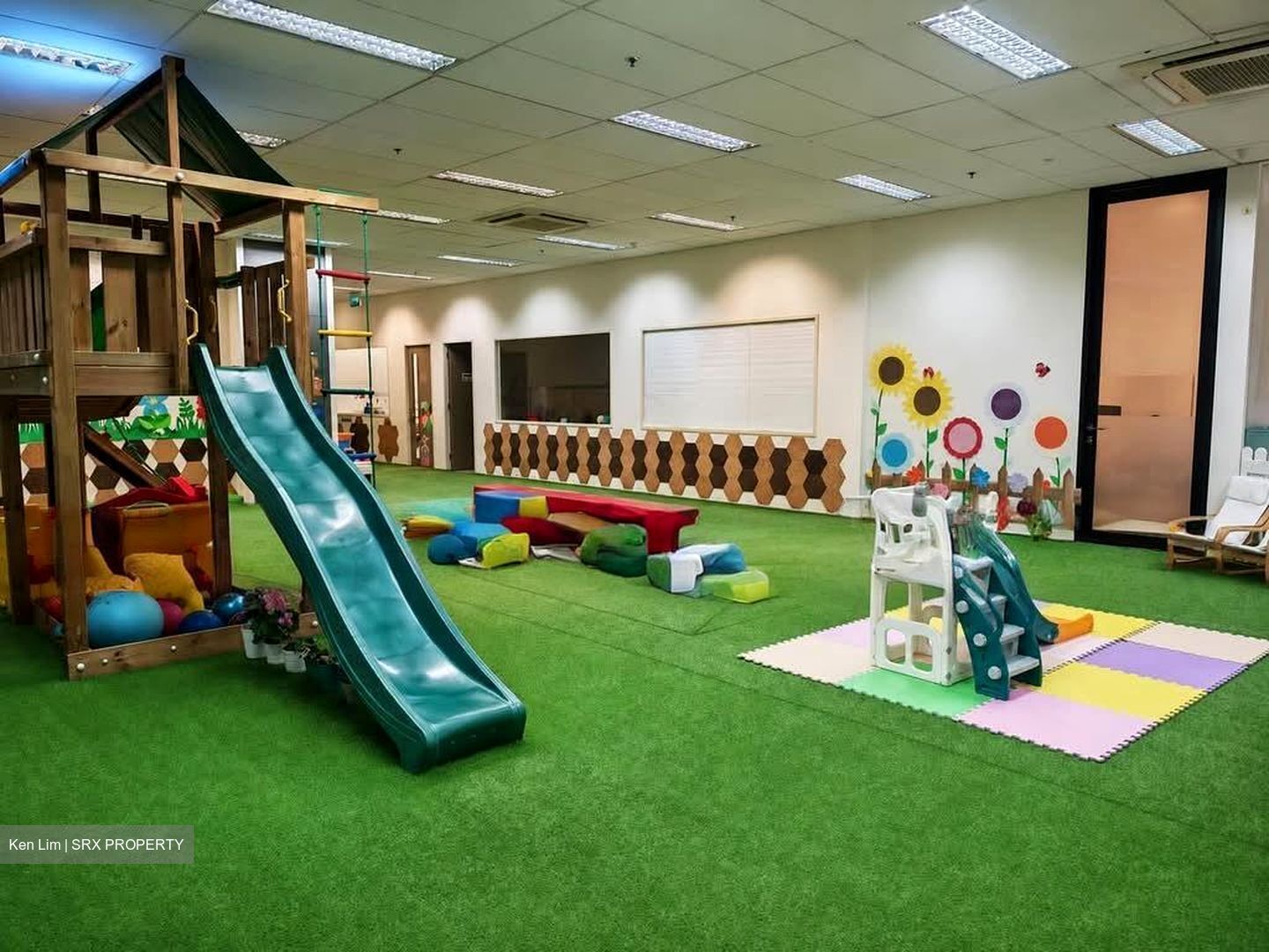 Serangoon North Avenue 5 (D19), Factory #593493341